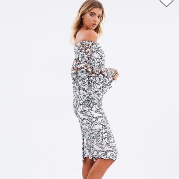 PASDUCHAS Ivy Grove Floral Bell Sleeve Off the Shoulder Midi Dress - Picture 6 of 14